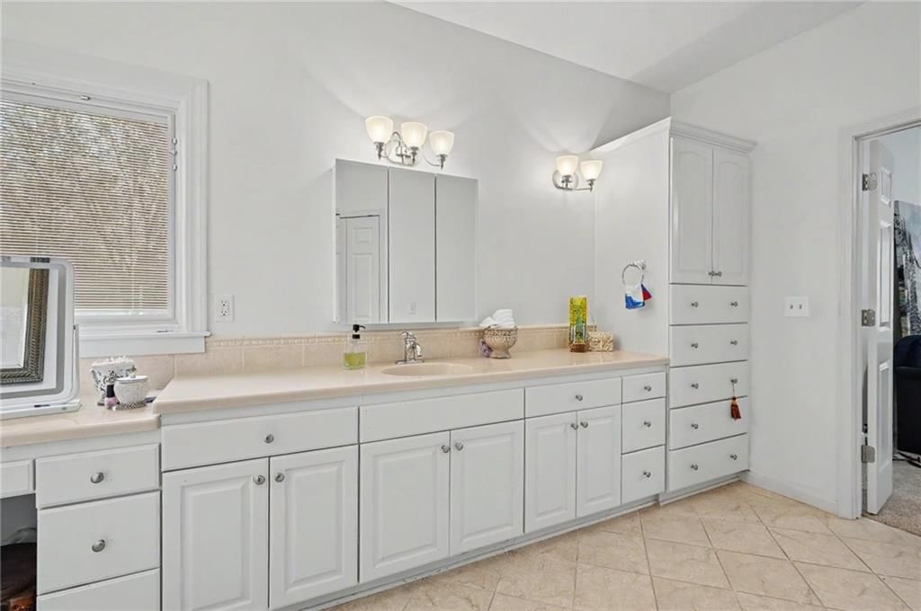 5727 Villa Drive — photo 29