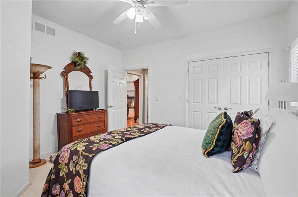 5727 Villa Drive — photo 31