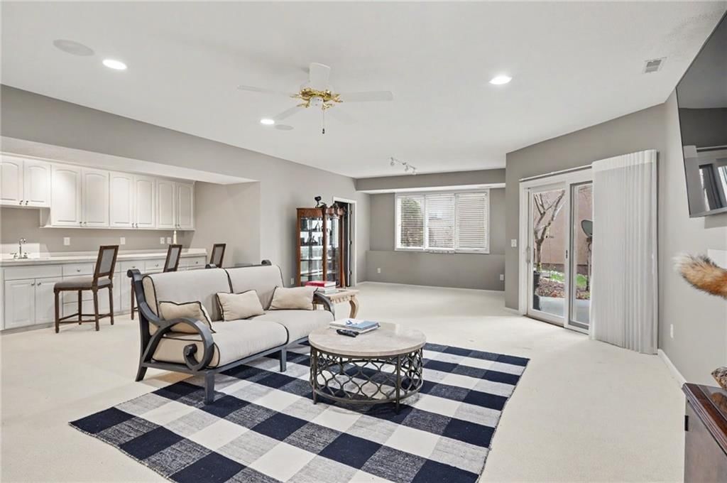 5727 Villa Drive — photo 38