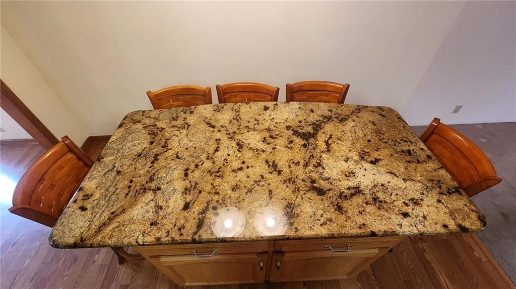 301 E Walnut Street — photo 14