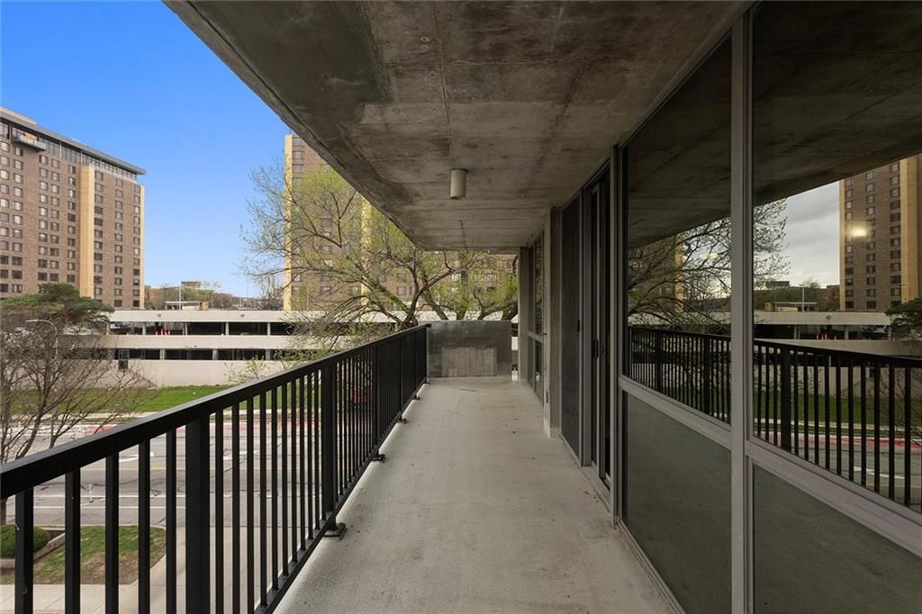 600 Admiral Boulevard — photo 18