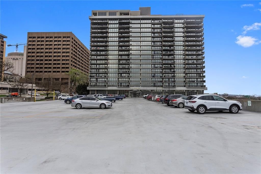 600 Admiral Boulevard — photo 21