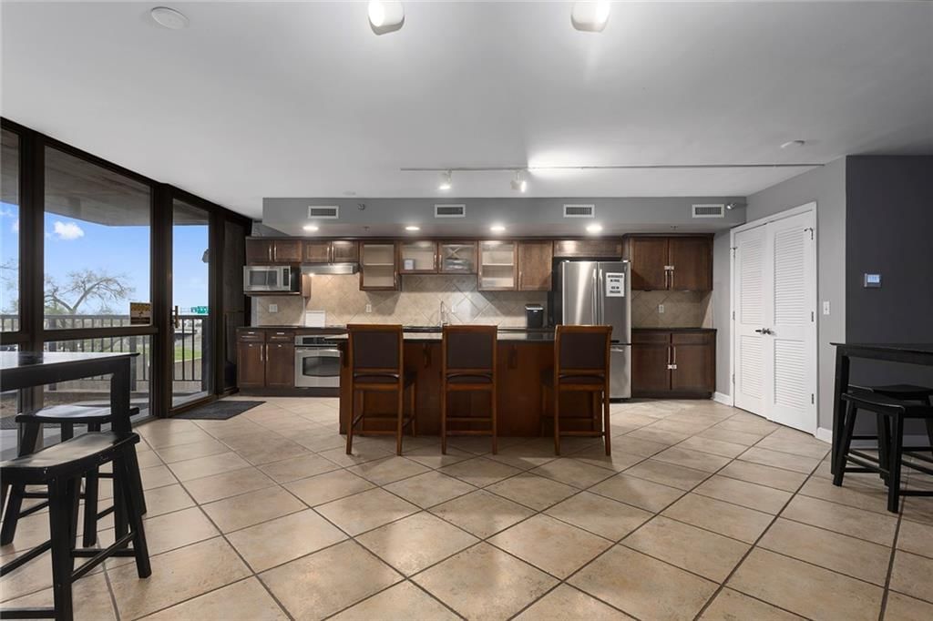 600 Admiral Boulevard — photo 24