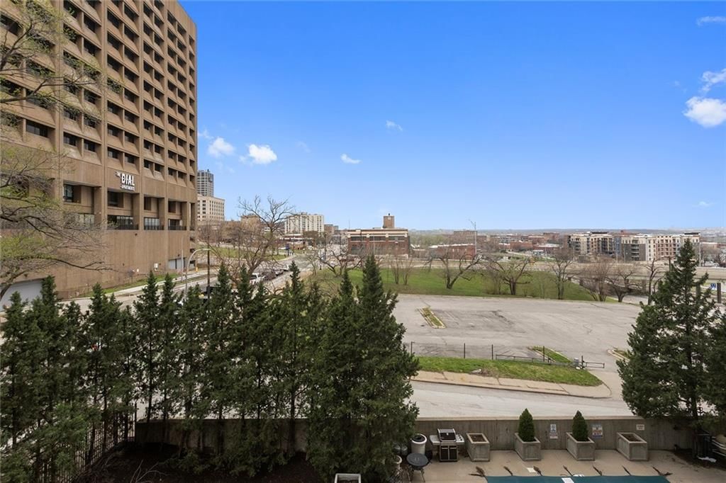 600 Admiral Boulevard — photo 34