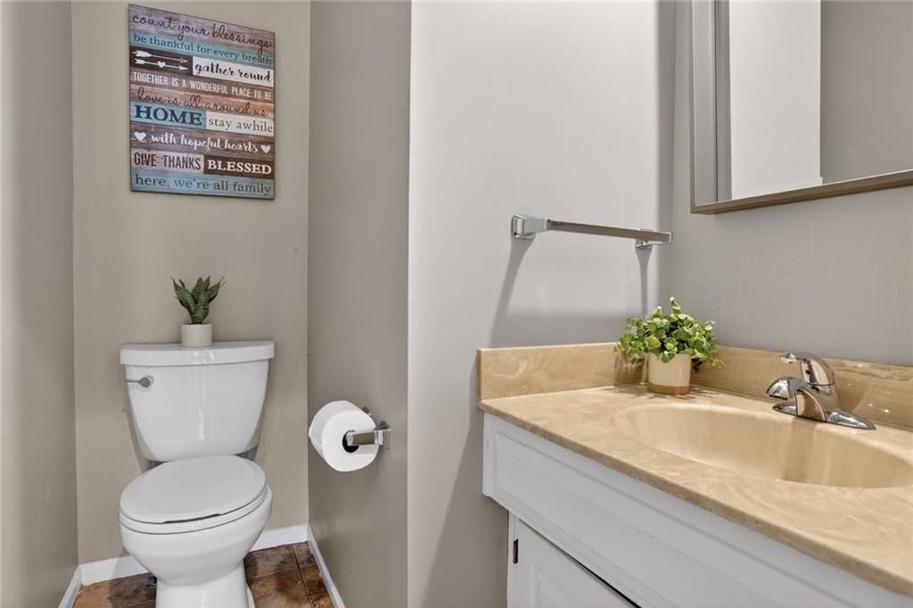 12914 W 69th Street — photo 16