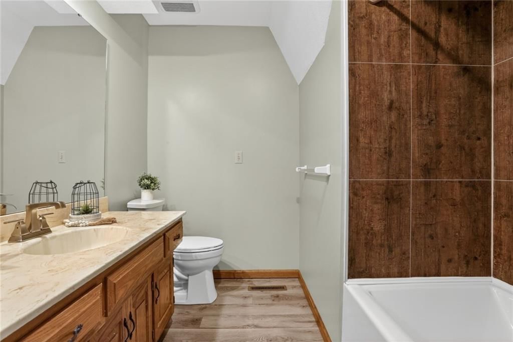 12914 W 69th Street — photo 18