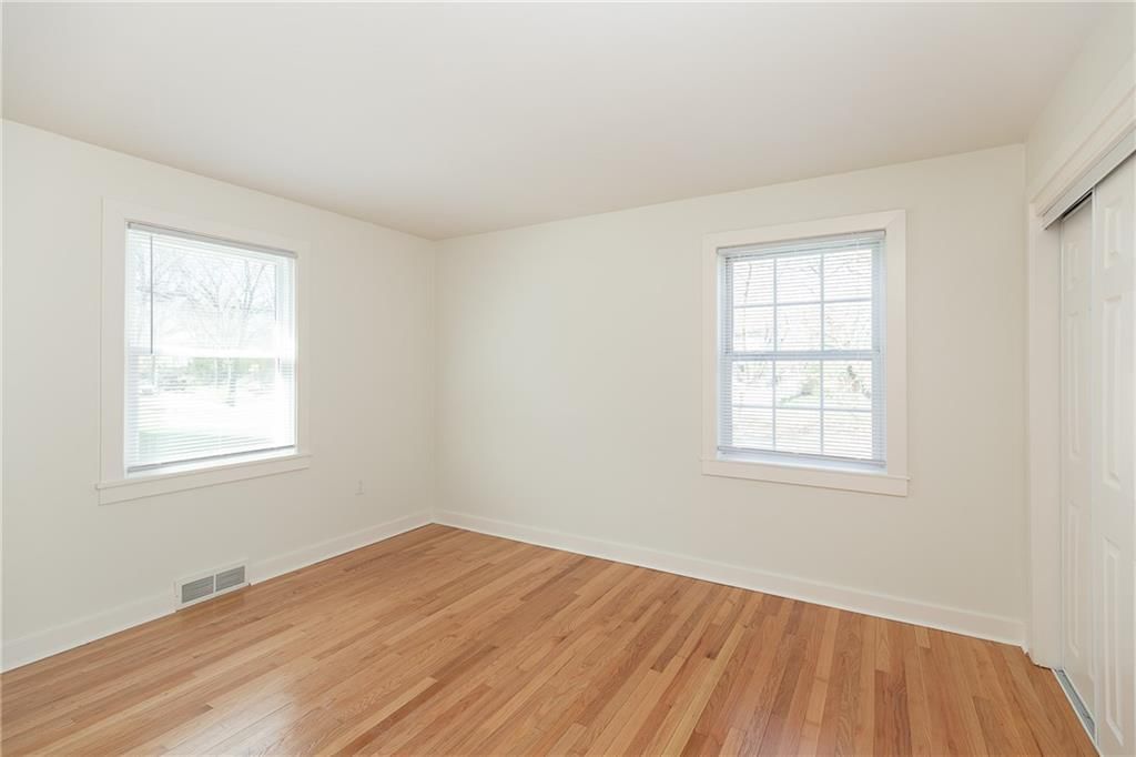 401 E 59th Street — photo 18