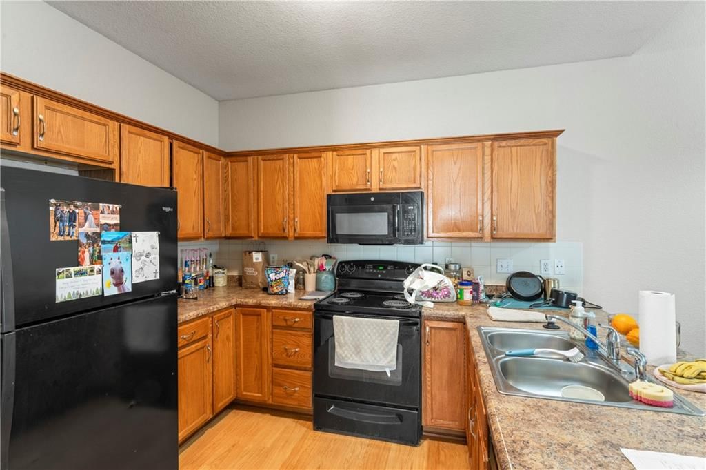 9404 & 9406 N Gower Avenue — photo 19