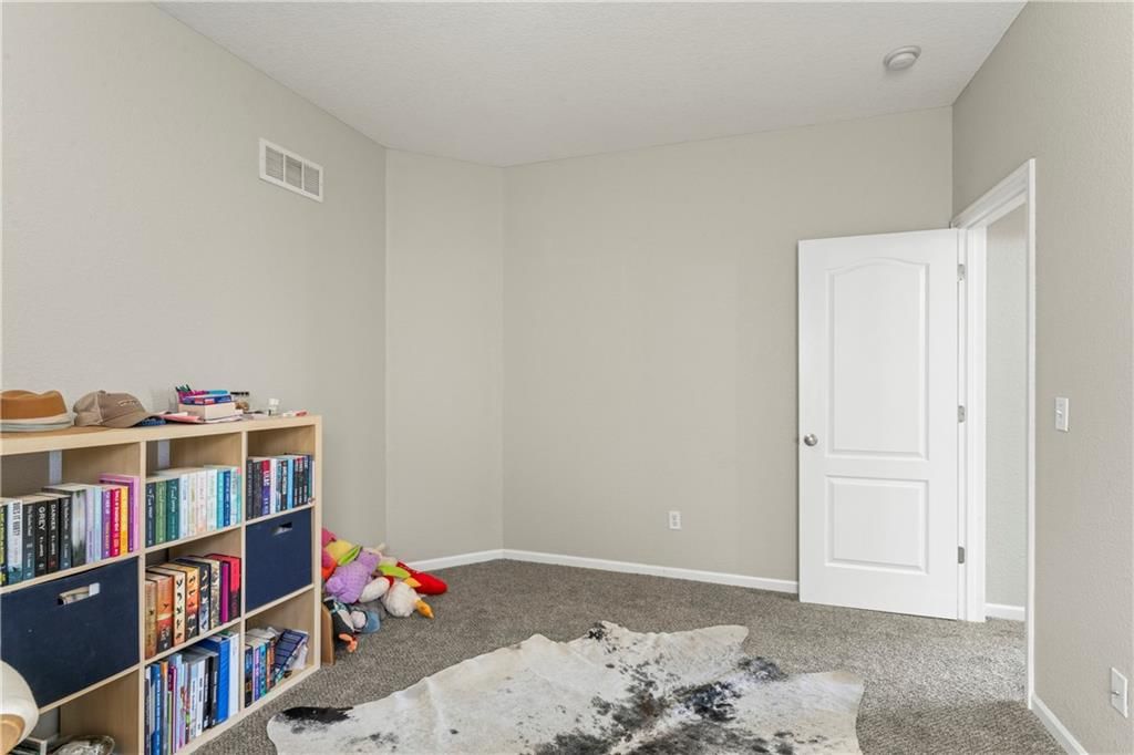 9404 & 9406 N Gower Avenue — photo 29