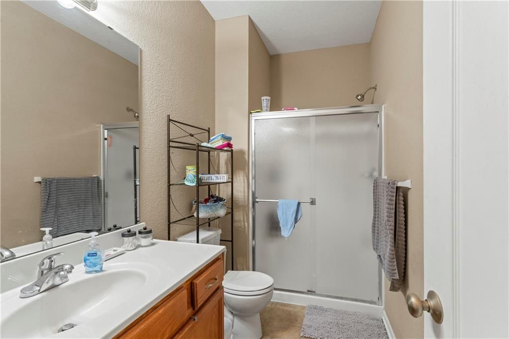 9404 & 9406 N Gower Avenue — photo 35