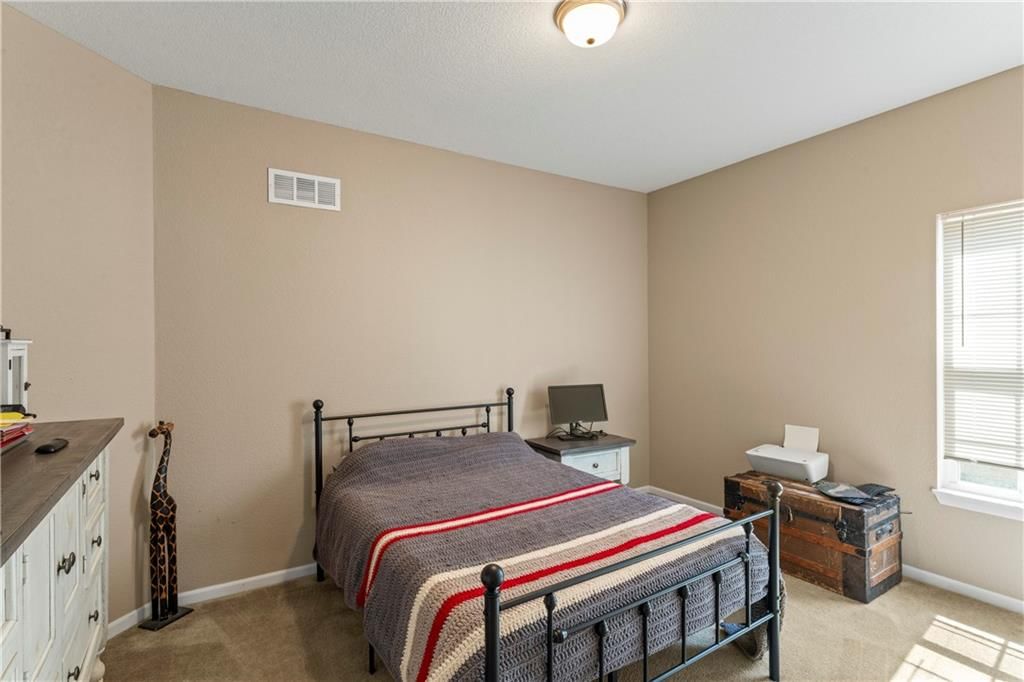 9404 & 9406 N Gower Avenue — photo 37