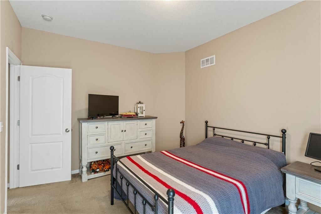 9404 & 9406 N Gower Avenue — photo 38