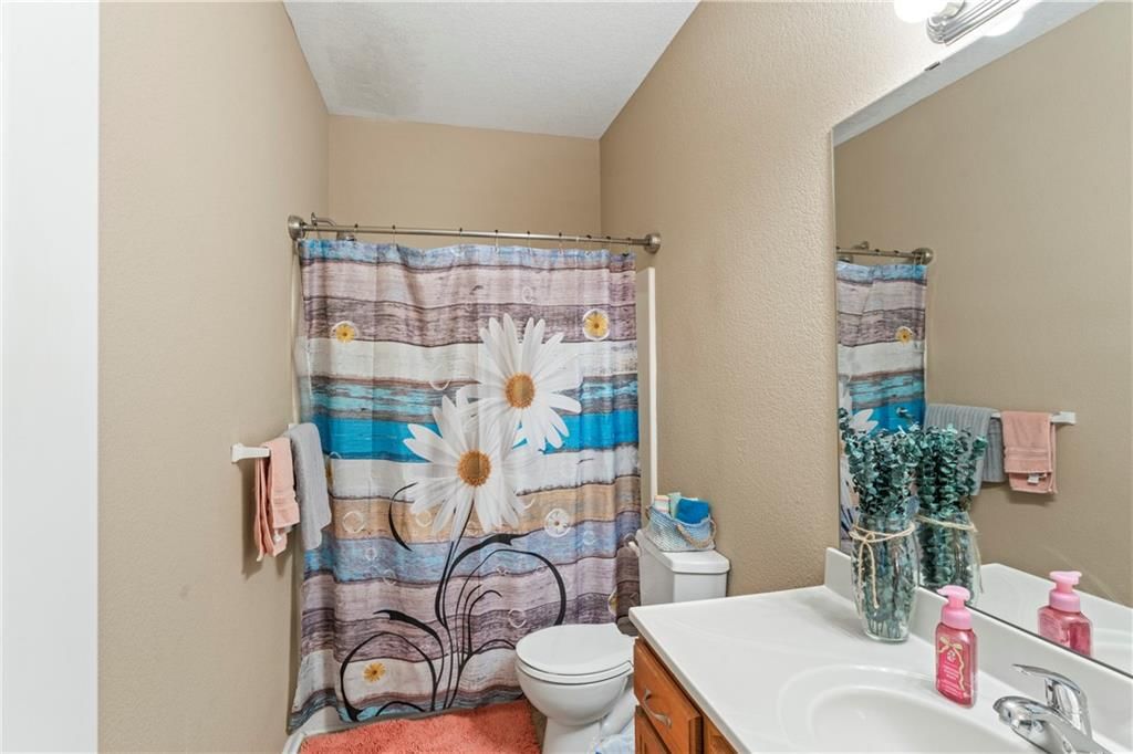 9404 & 9406 N Gower Avenue — photo 39