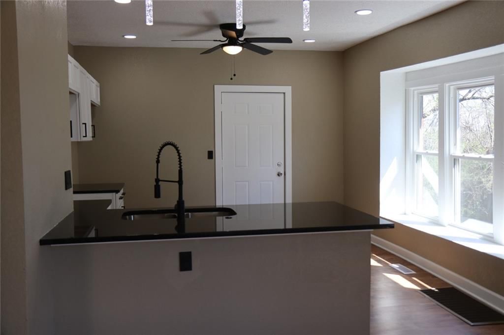 4123 Woodland Avenue — photo 7