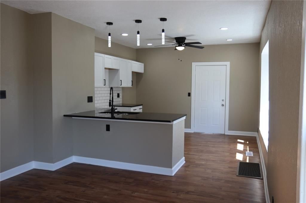 4123 Woodland Avenue — photo 10