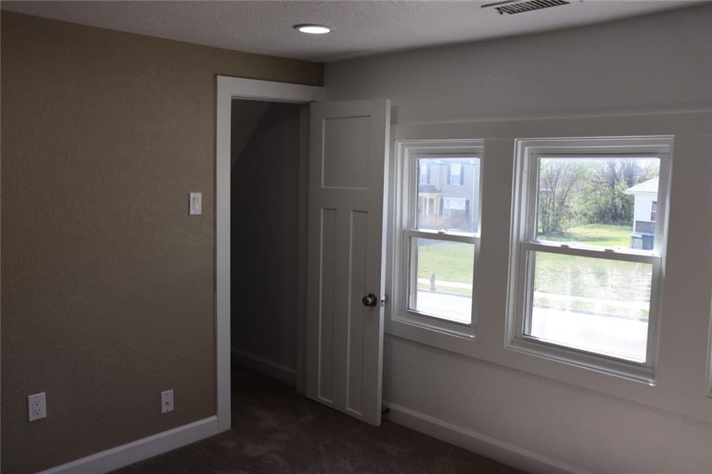 4123 Woodland Avenue — photo 24