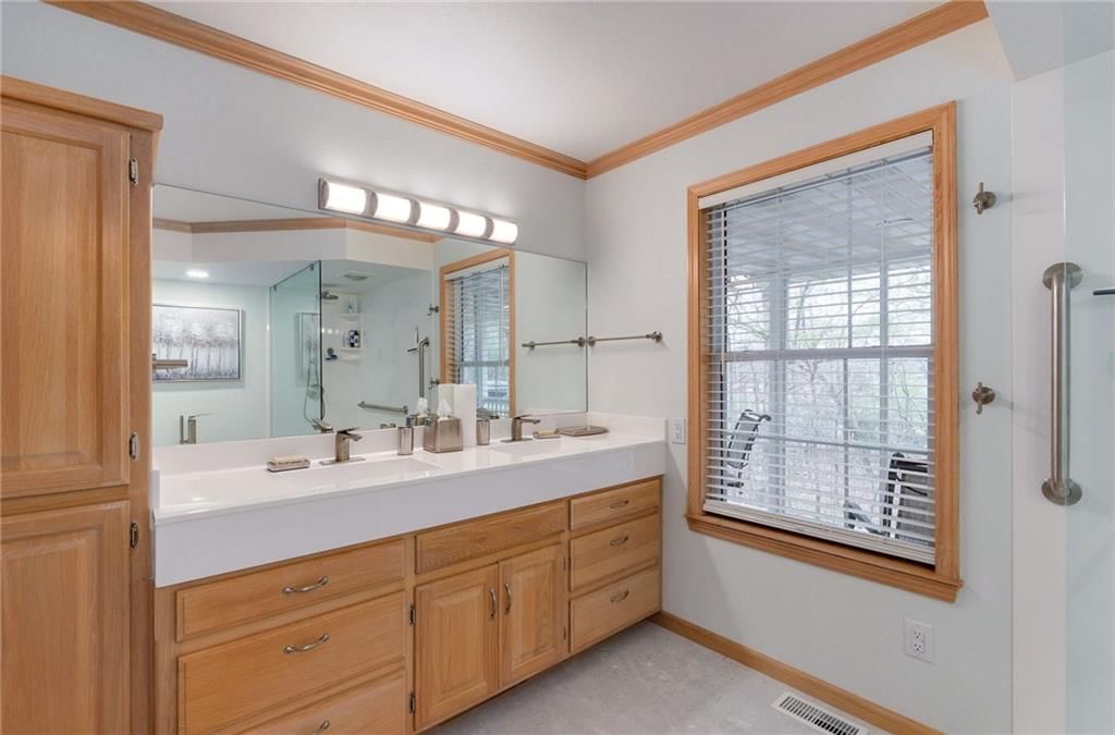 21150 Farm Road 2020 N/A — photo 52