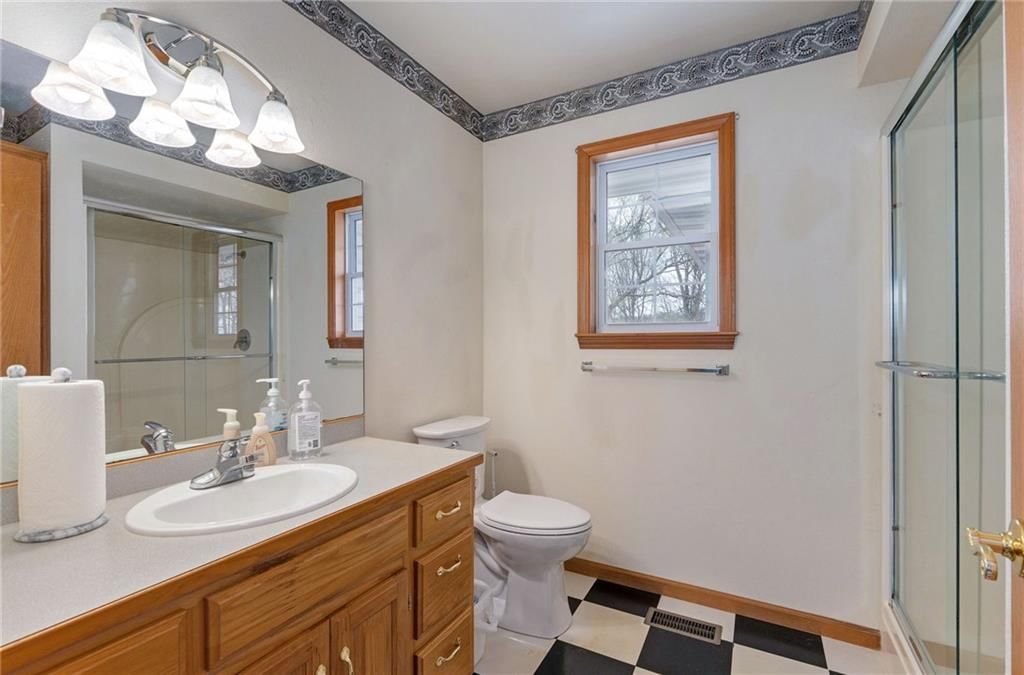 21150 Farm Road 2020 N/A — photo 60