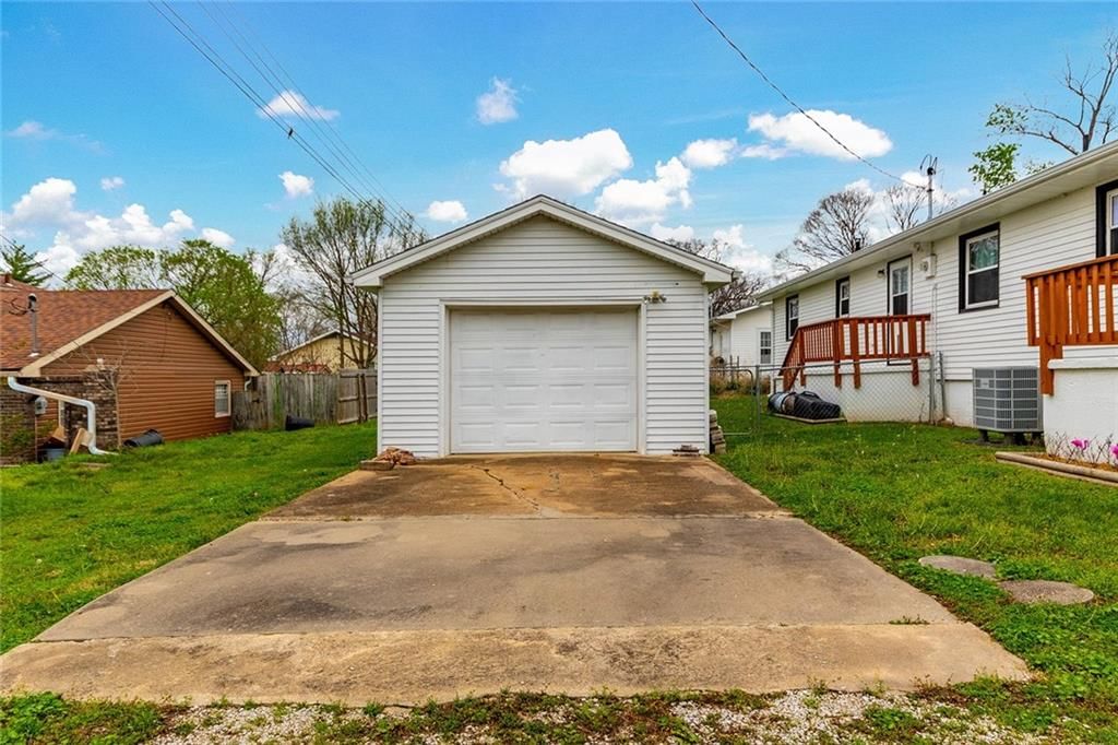 927 Pinnacle Street — photo 33
