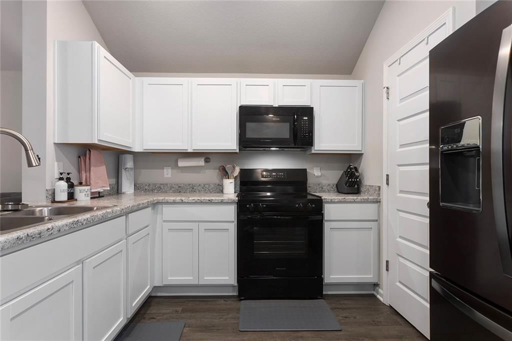 20337 W 193rd Terrace — photo 9