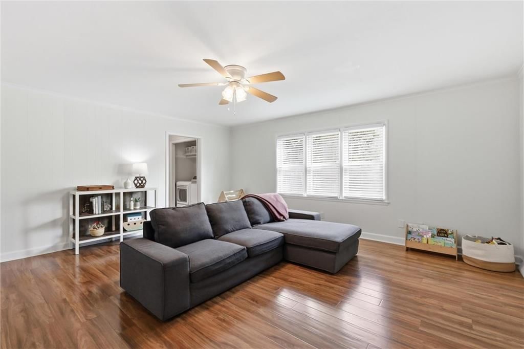421 W 88 Street — photo 5