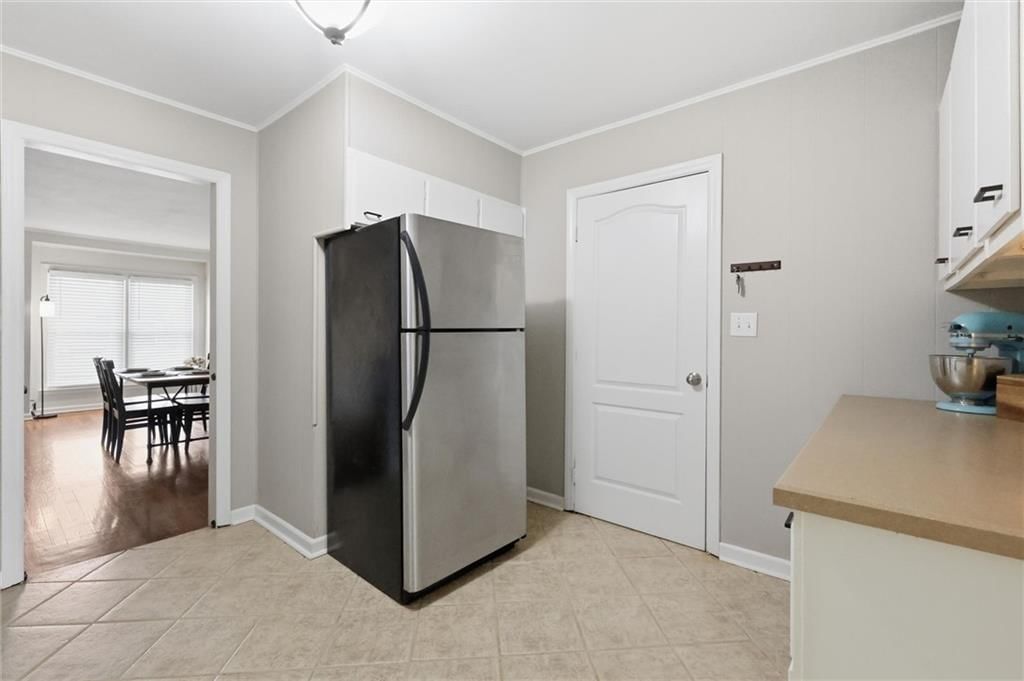 421 W 88 Street — photo 11