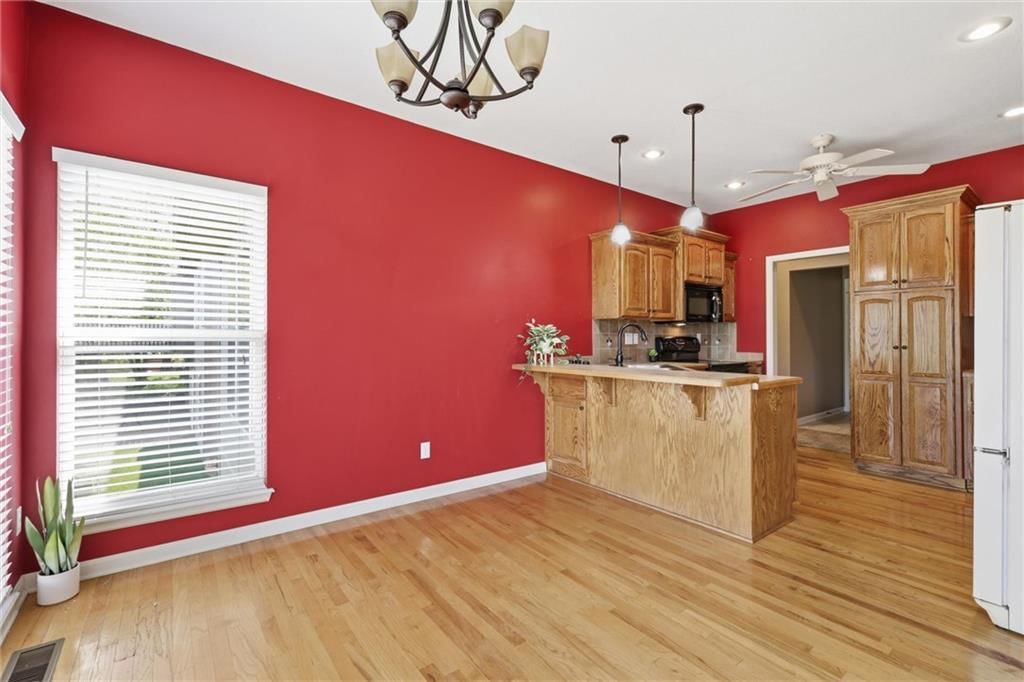807 NW Poplar Court — photo 9