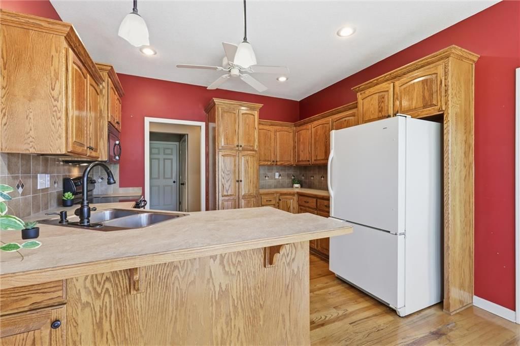 807 NW Poplar Court — photo 10