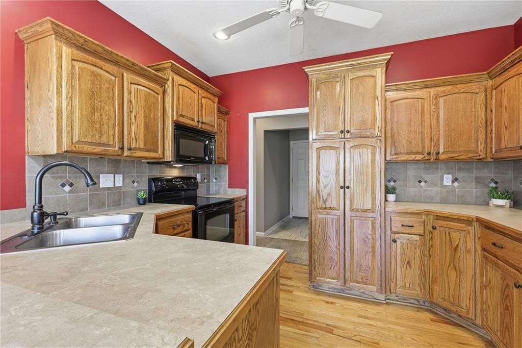 807 NW Poplar Court — photo 16