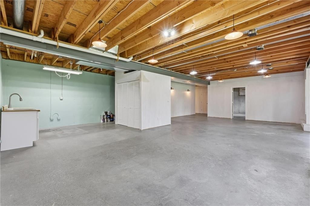 807 NW Poplar Court — photo 32