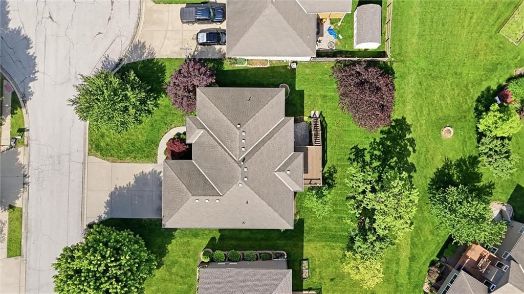 807 NW Poplar Court — photo 35