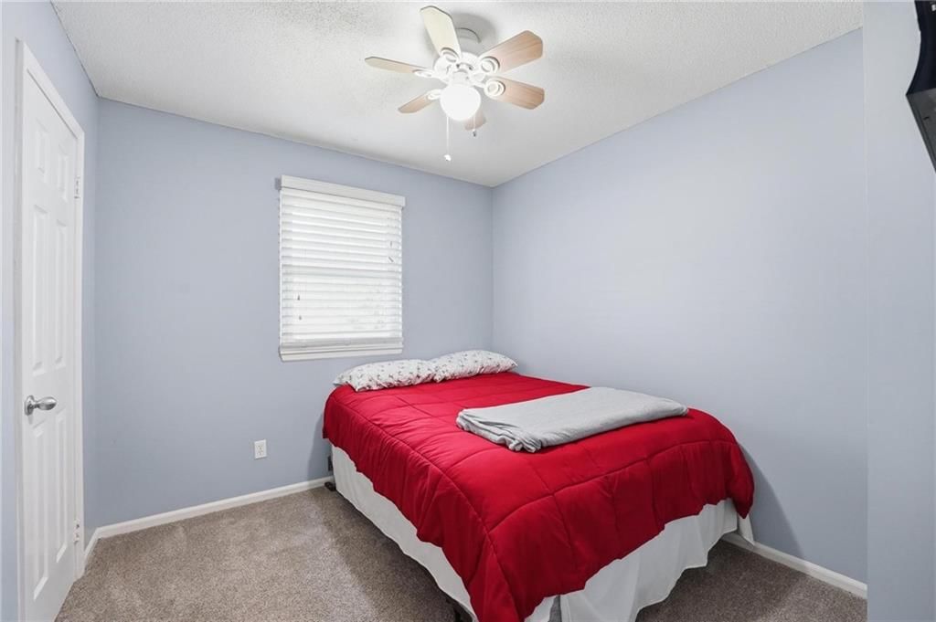 305 S Franklin Street — photo 15