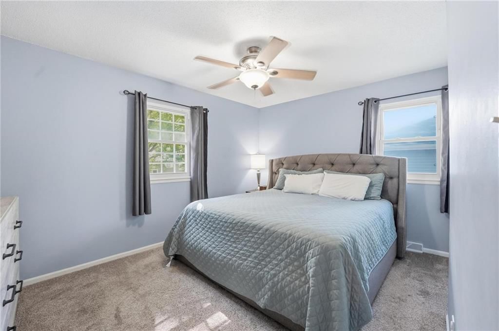 305 S Franklin Street — photo 19