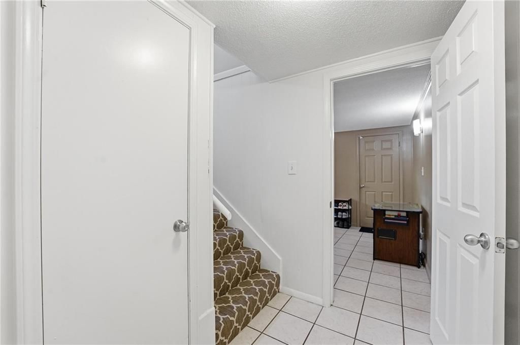 305 S Franklin Street — photo 21