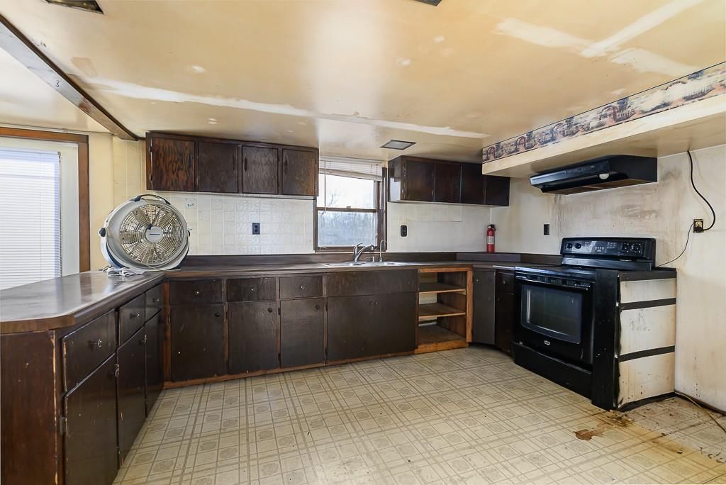 4149 N 74th Street — photo 8