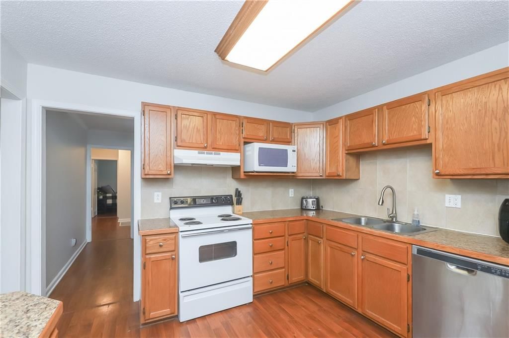 4404 E 137th Street — photo 14