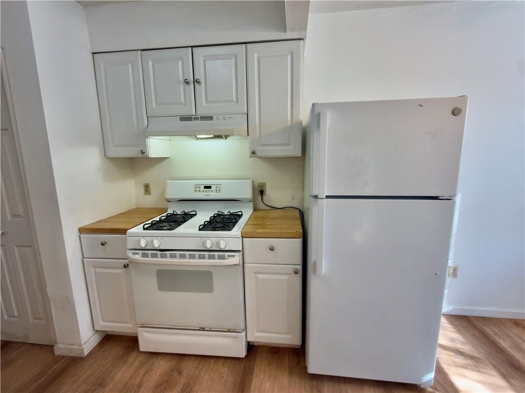 255 N Michigan Street — photo 15