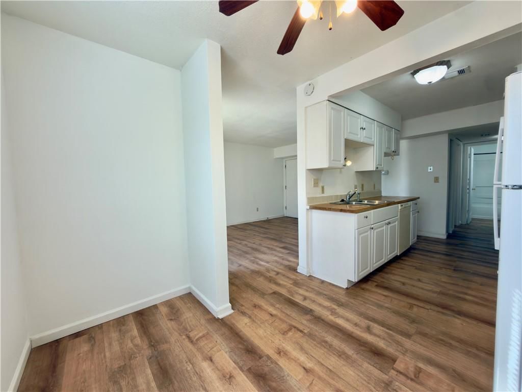 255 N Michigan Street — photo 19