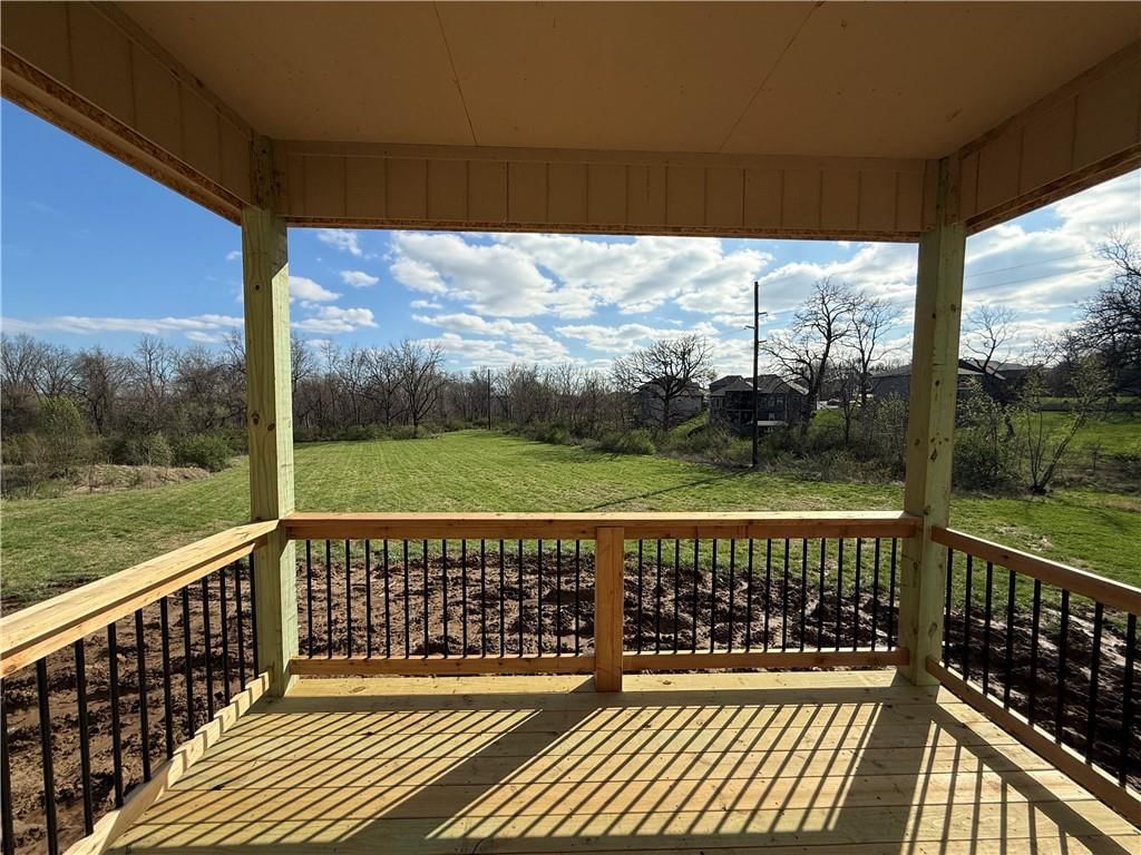 1070 Fir Lane — photo 3