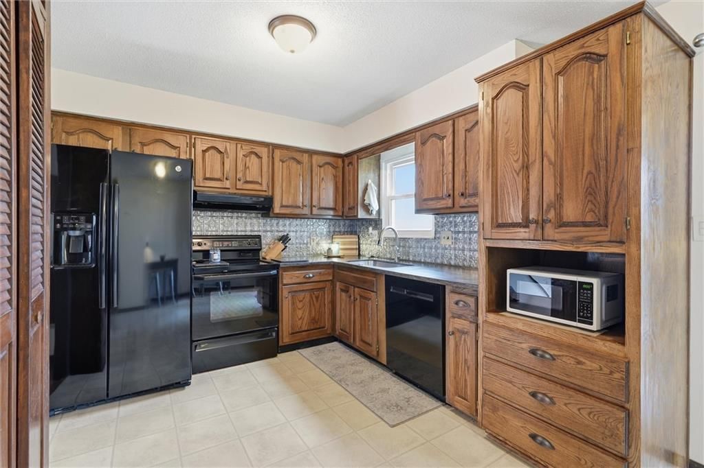 612 S Montclaire Drive — photo 10