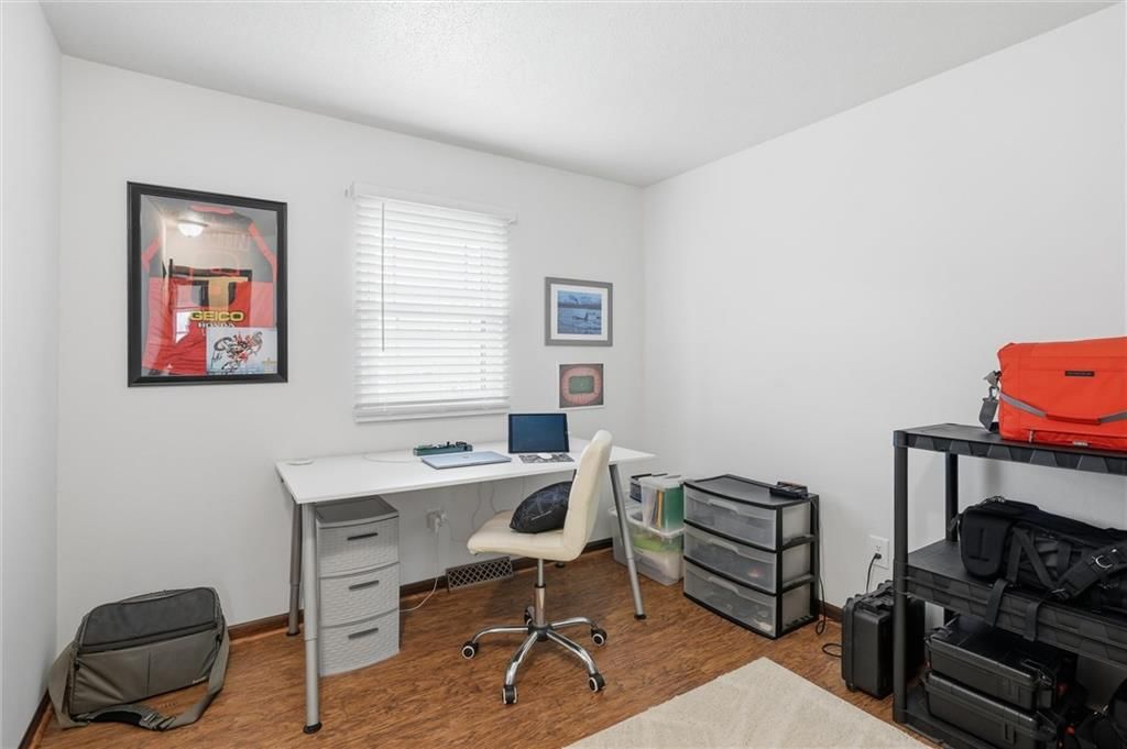 612 S Montclaire Drive — photo 17