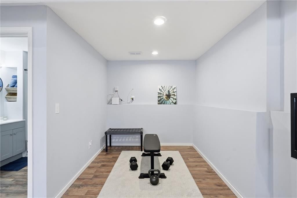 612 S Montclaire Drive — photo 20