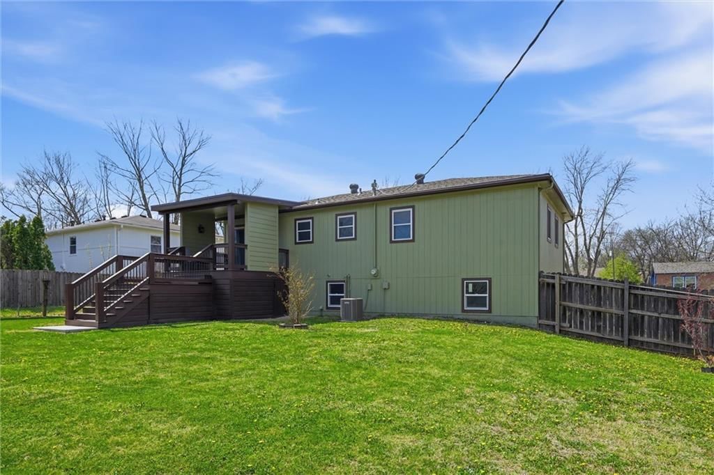 612 S Montclaire Drive — photo 28