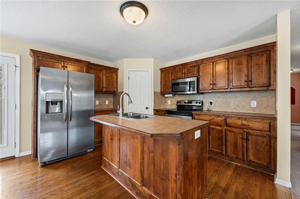 8409 N Elmwood Avenue — photo 13
