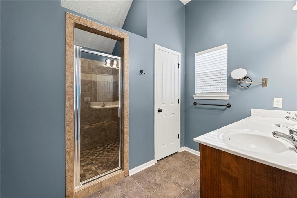 8409 N Elmwood Avenue — photo 26