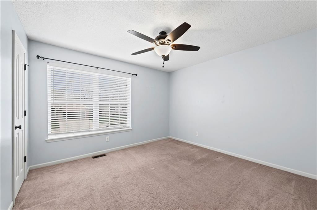 8409 N Elmwood Avenue — photo 30