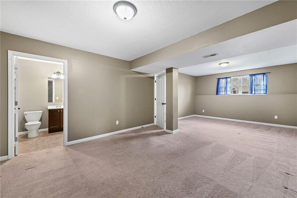 8409 N Elmwood Avenue — photo 34