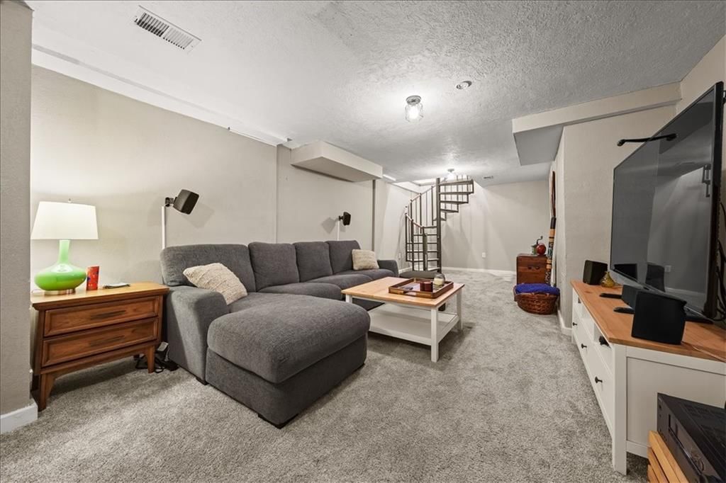 5431 Dearborn Street — photo 20