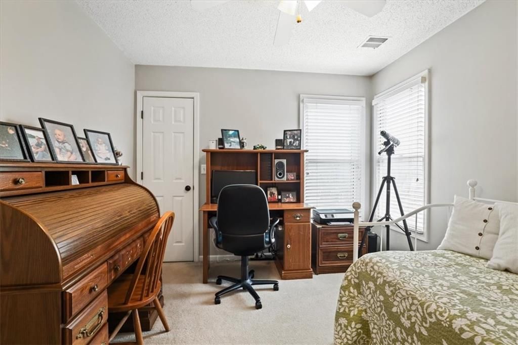 13805 Midland Drive — photo 18