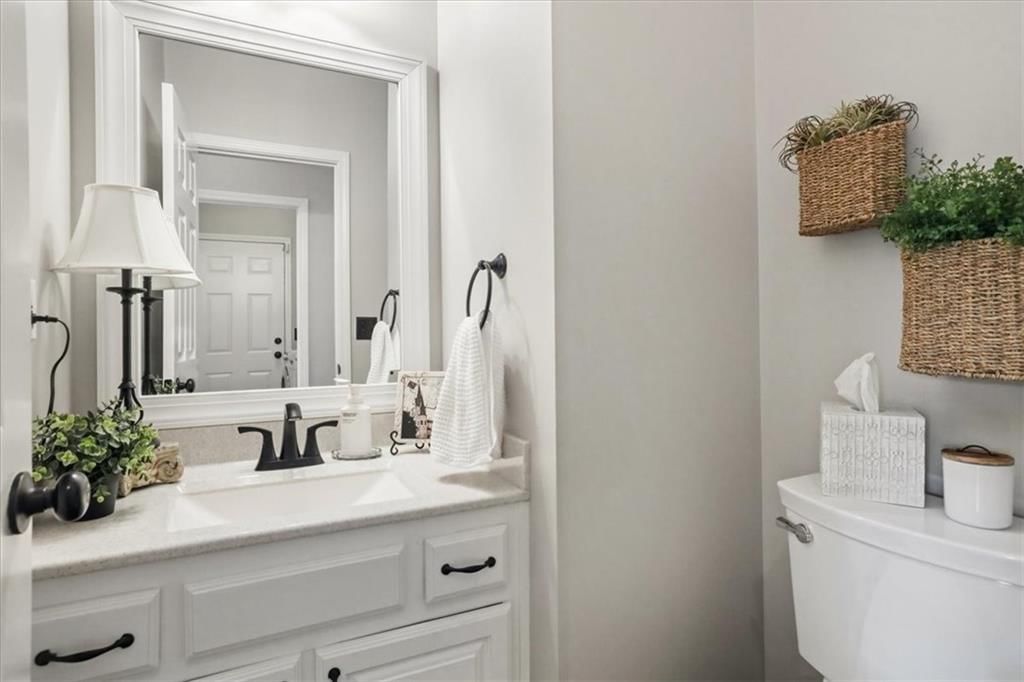 13805 Midland Drive — photo 24